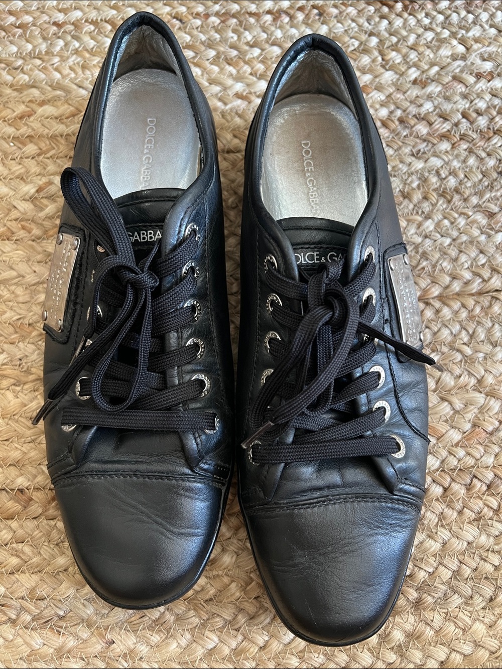 Dolce & Gabbana Black Leather Lace-Up Sneakers with Logo Plate